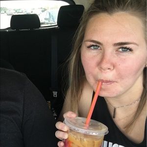 Meet your Posher, Kyra